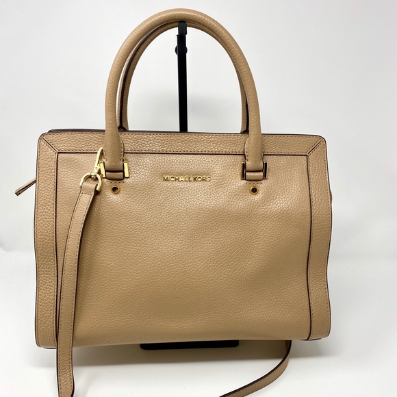 Michael Kors Handbags - NWOT MICHAEL KORS Leather Collins bag dark khaki